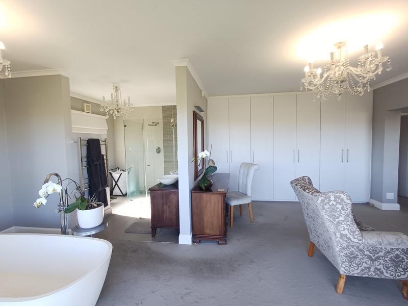 5 Bedroom Property for Sale in Welgemoed Western Cape